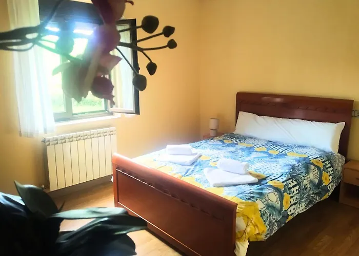 Casa Pepe Embalse Granda Gozon Holiday home *